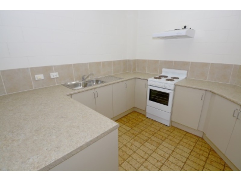 4/16 Old Common Road, Belgian Gardens QLD 4810