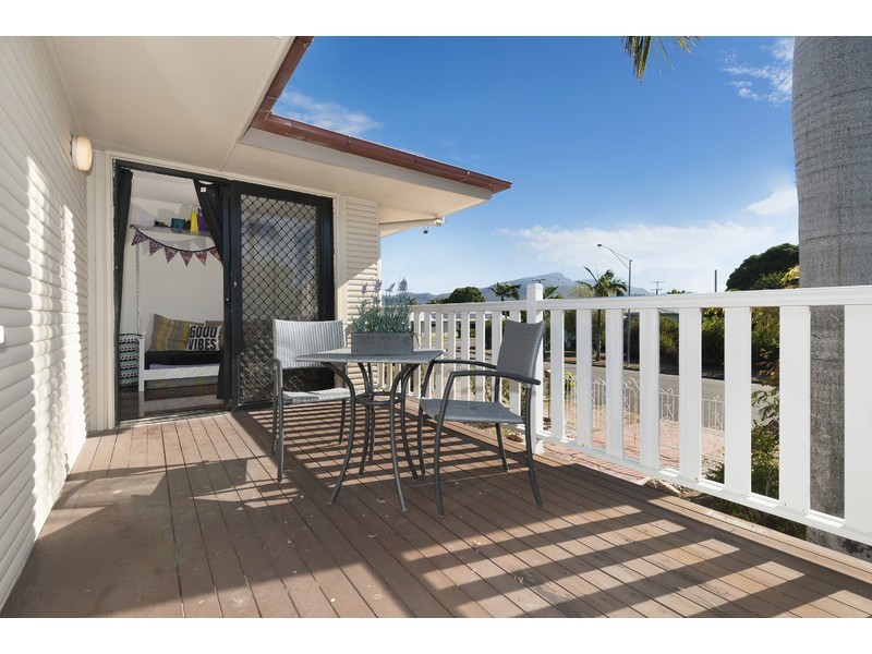 32 Lowth Street, Rosslea QLD 4812