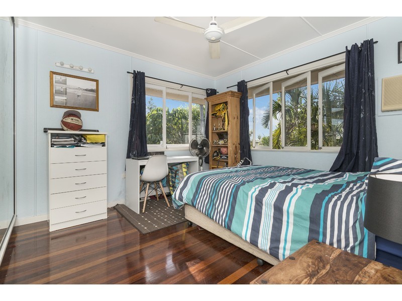 32 Lowth Street, Rosslea QLD 4812