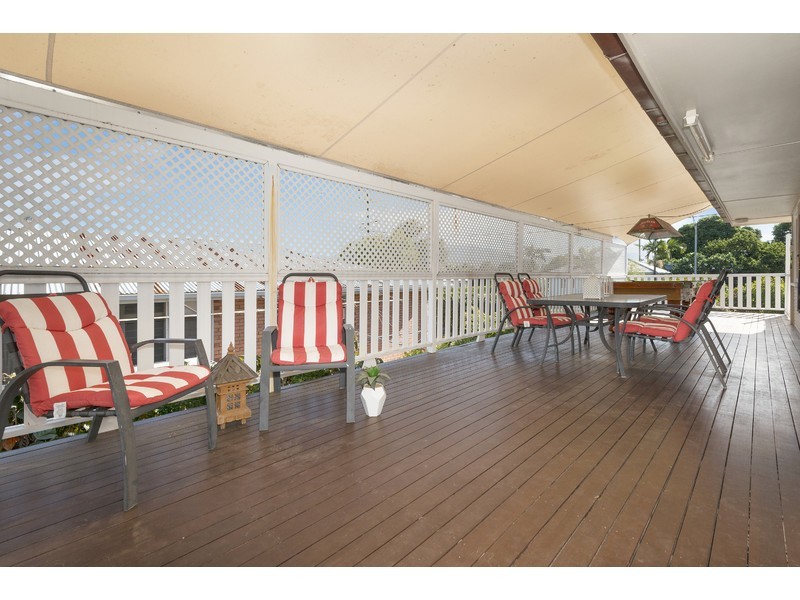 32 Lowth Street, Rosslea QLD 4812