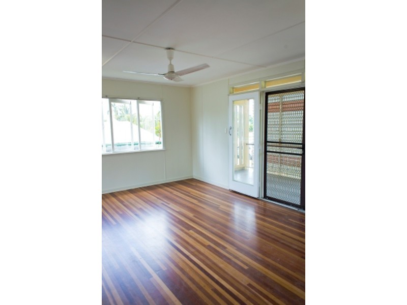 4 Yapp Street, Vincent QLD 4814
