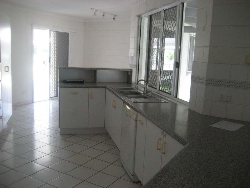 36 Lambert Street, Heatley QLD 4814