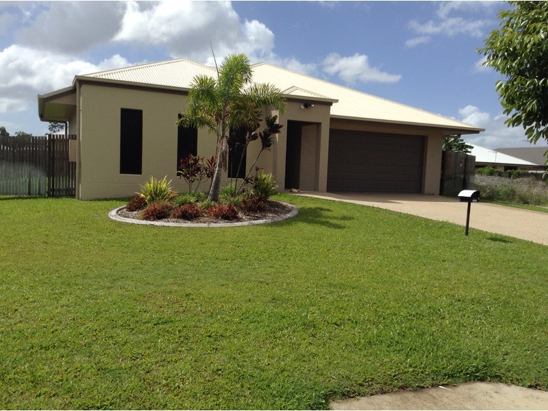 1 Benedore Street, Rasmussen QLD 4815