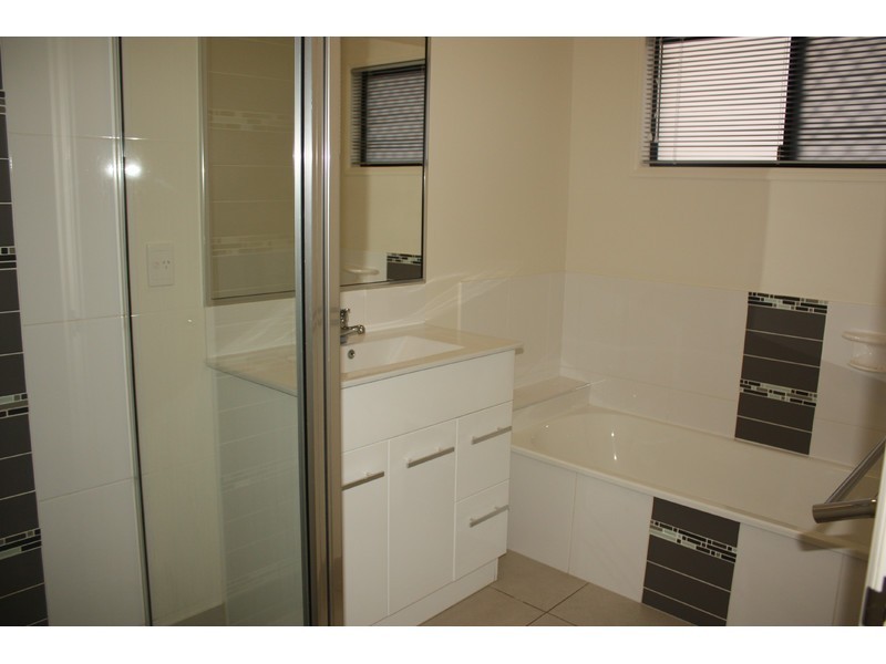 6 Corang Way, Kelso QLD 4815