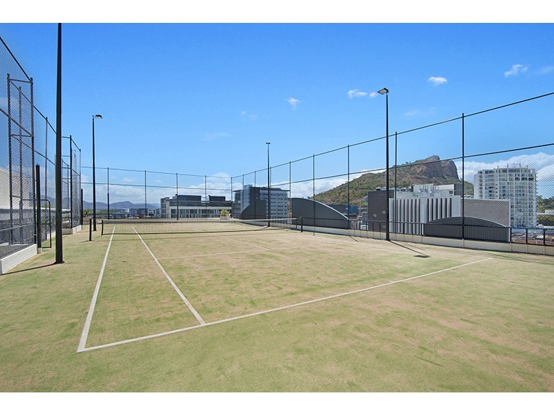 45/86-124 Ogden Street, Townsville City QLD 4810