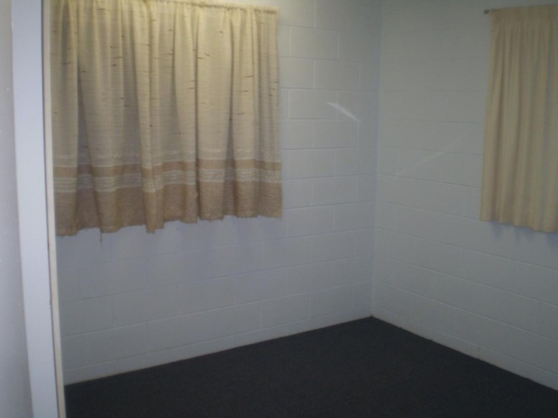 2/15 Saltbush Drive, Rasmussen QLD 4815