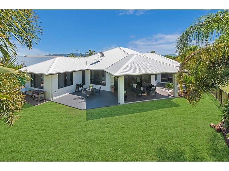 7 Sarina Court, Mount Louisa QLD 4814