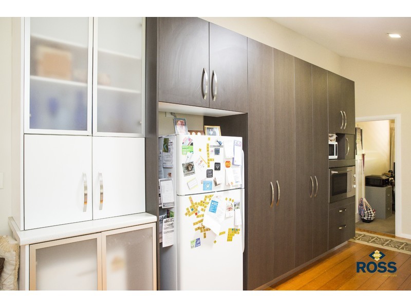 15 Harold Street, West End QLD 4810