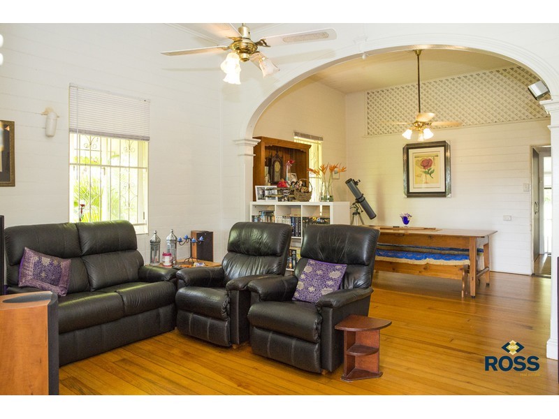 15 Harold Street, West End QLD 4810