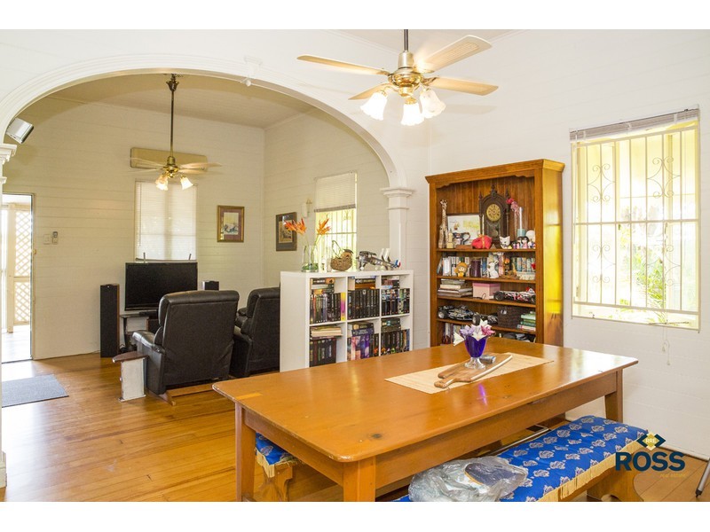 15 Harold Street, West End QLD 4810