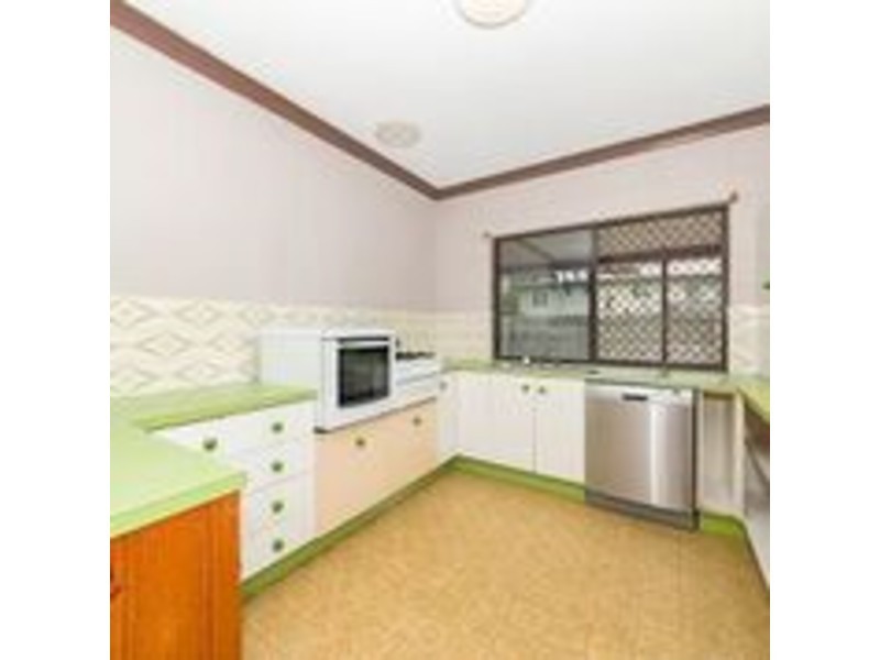 9 Serrano Crescent, Cranbrook QLD 4814