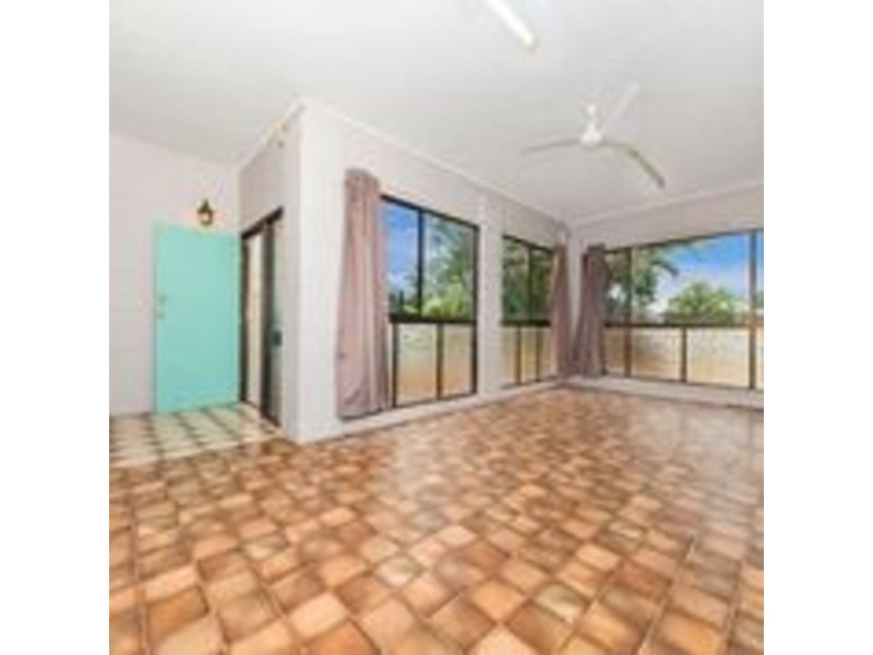 9 Serrano Crescent, Cranbrook QLD 4814