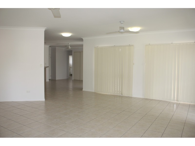 49 Elphinstone Drive, Kirwan QLD 4817