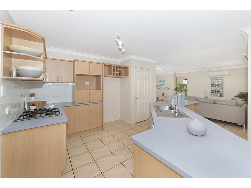 8 Curtin Place, Douglas QLD 4814