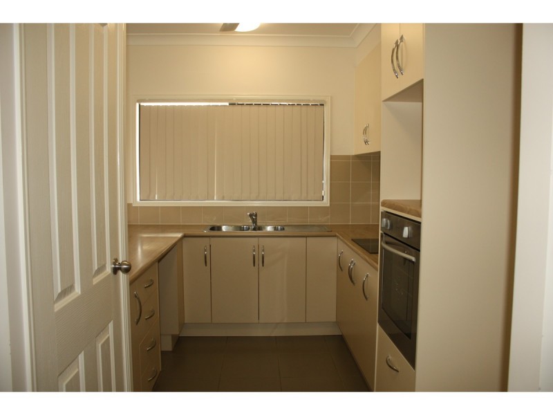 12 Sandon Place, Kelso QLD 4815