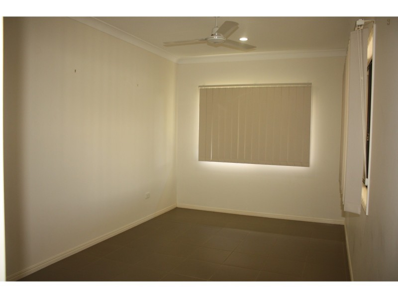 12 Sandon Place, Kelso QLD 4815