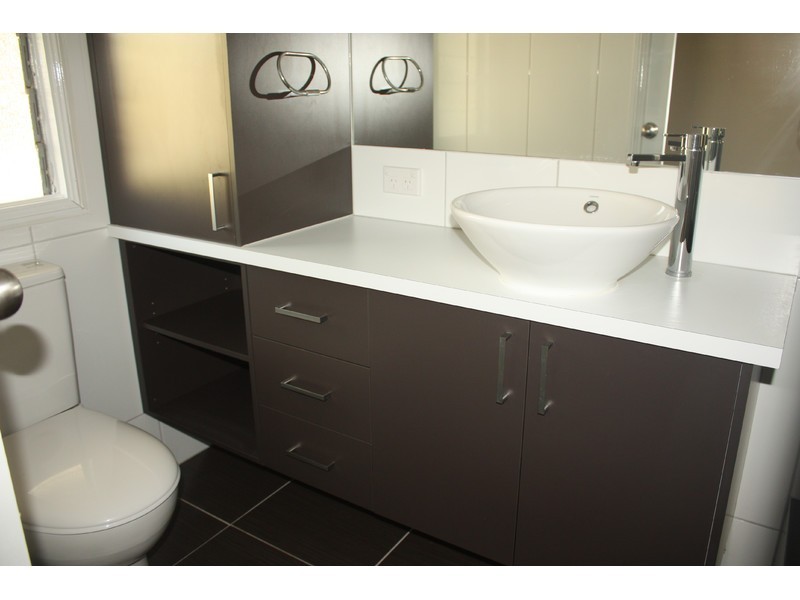 15 Harold Street, West End QLD 4810