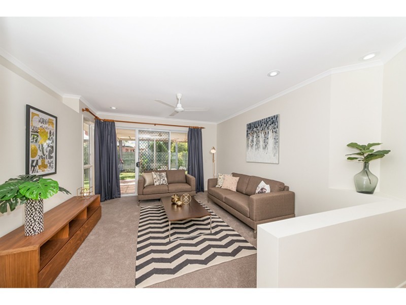 2 Blue Lake Court, Kirwan QLD 4817