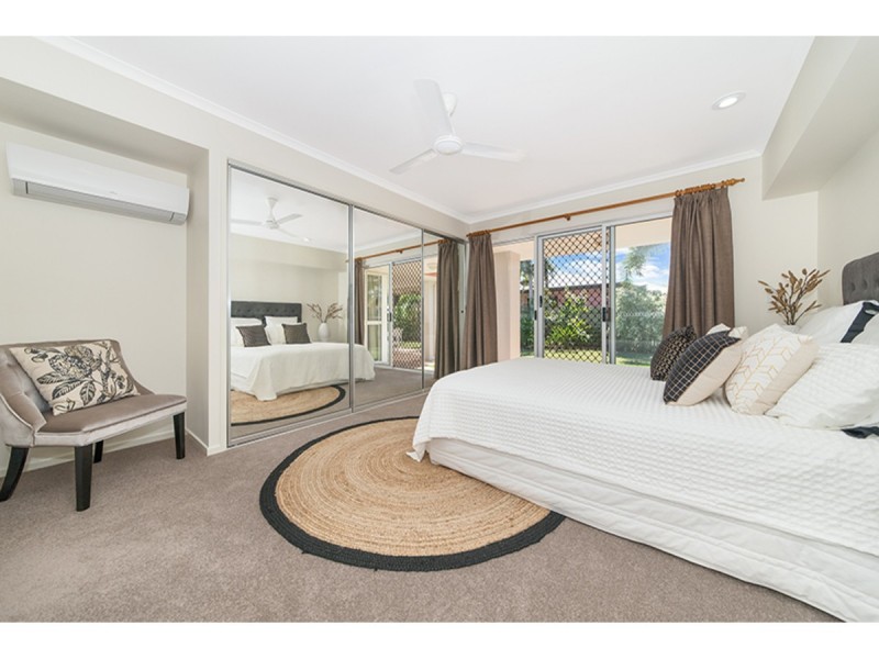 2 Blue Lake Court, Kirwan QLD 4817