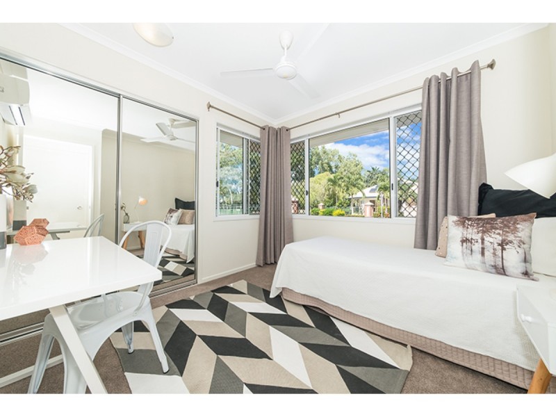 2 Blue Lake Court, Kirwan QLD 4817