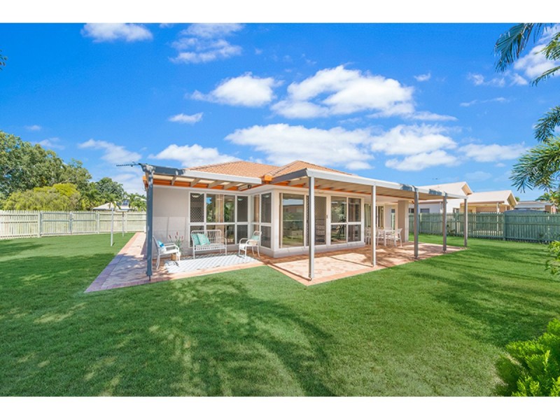 2 Blue Lake Court, Kirwan QLD 4817