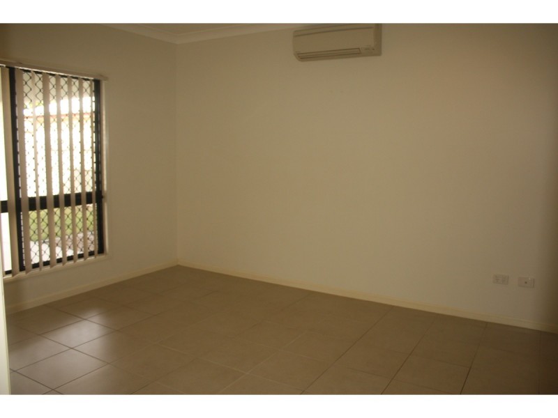 21 Skardon Place, Kelso QLD 4815