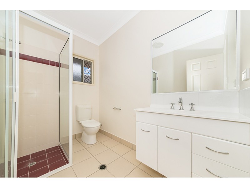 1 Chichester Avenue, Kirwan QLD 4817