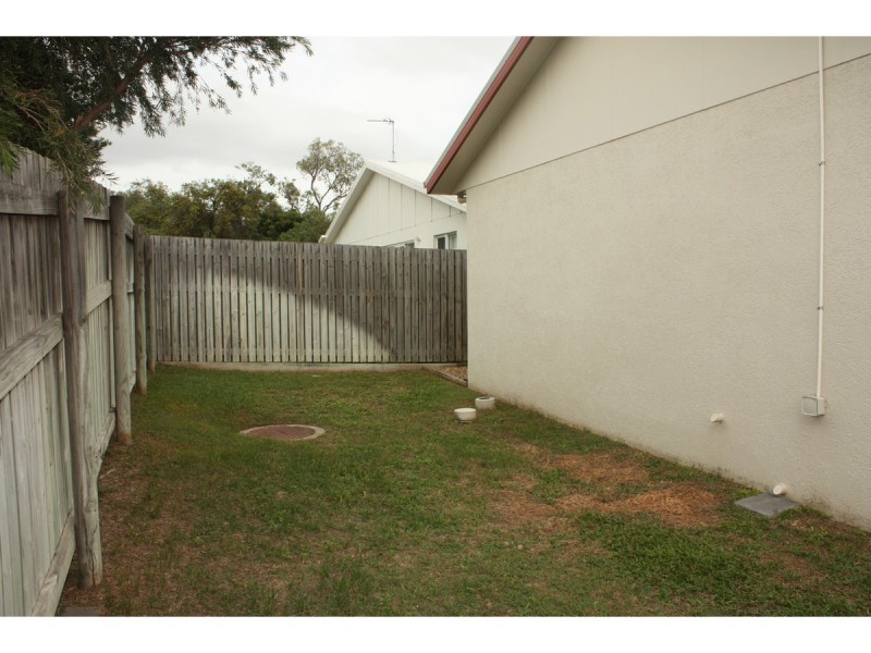 39 Raynesford Drive, Mount Louisa QLD 4814