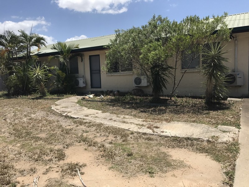 2 Lyndhurst Street, Mount Louisa QLD 4814