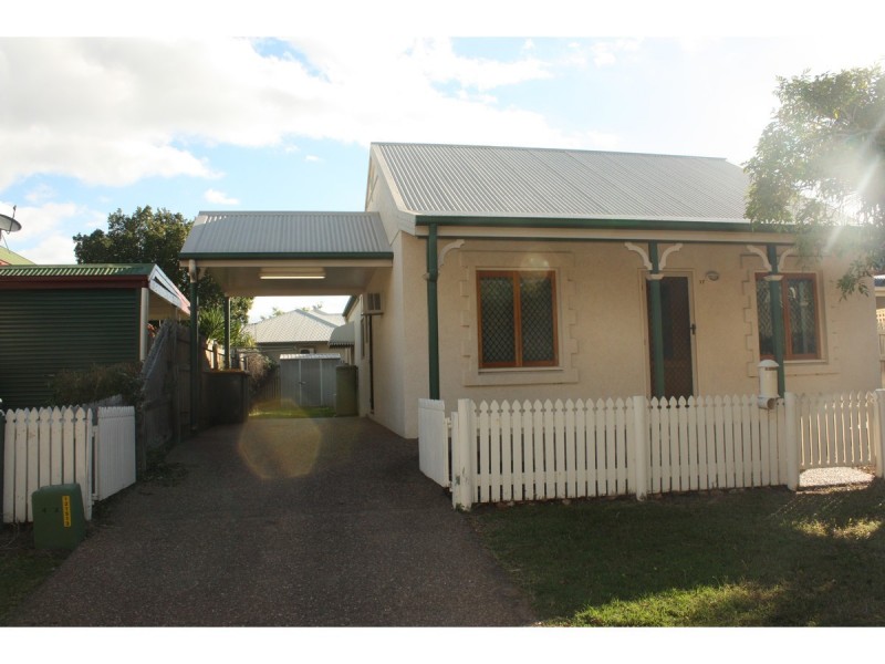 17 Southern Cross Circuit, Douglas QLD 4814