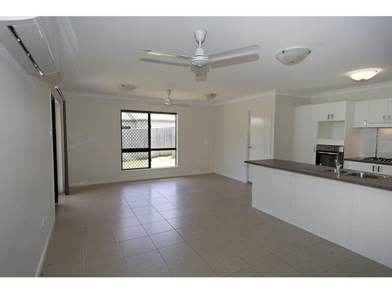 25 Deedes Crescent, Bushland Beach QLD 4818