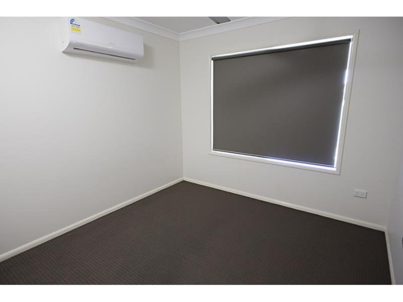 25 Deedes Crescent, Bushland Beach QLD 4818