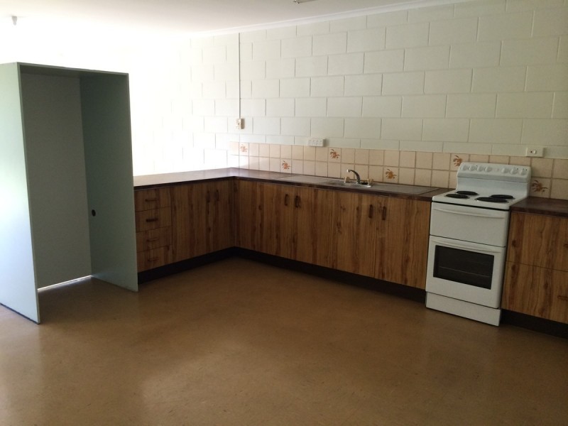 2/131 Mooney Street, Gulliver QLD 4812