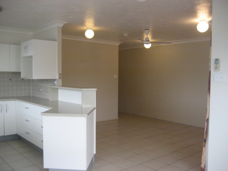 4/130 Eyre Street, North Ward QLD 4810