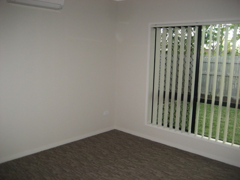 2/1 Satriani Crescent, Condon QLD 4815