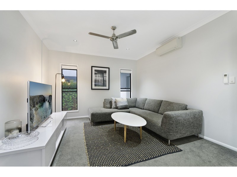 5 Dahlia Street, Burdell QLD 4818