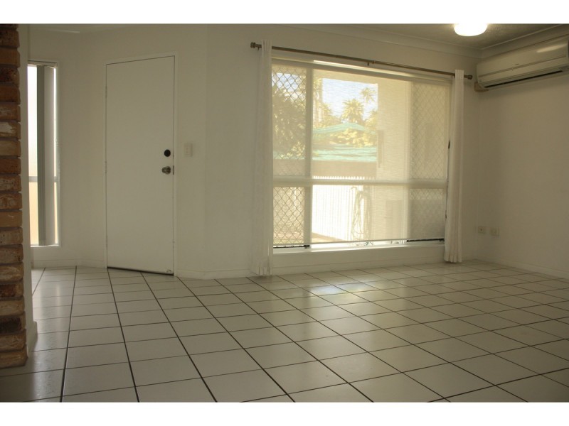 2/52 Camp Street, Mundingburra QLD 4812