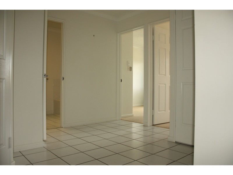 2/52 Camp Street, Mundingburra QLD 4812