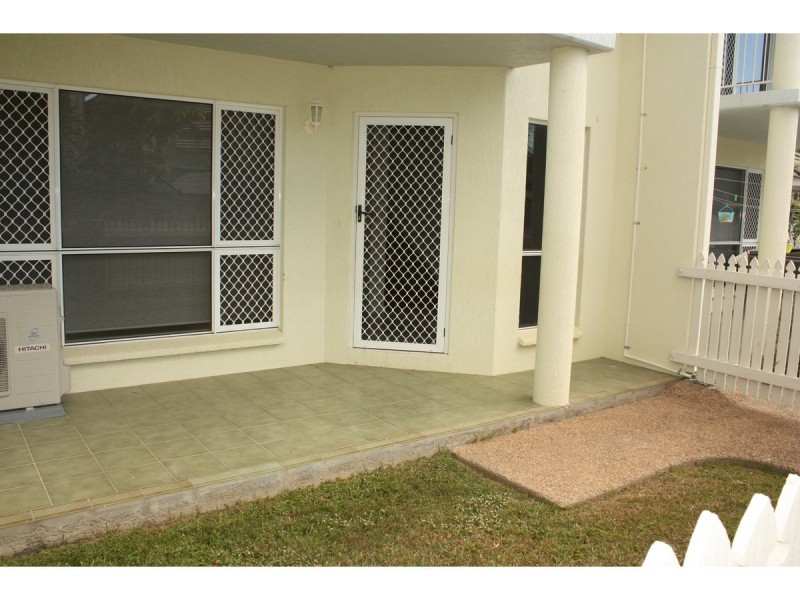 2/52 Camp Street, Mundingburra QLD 4812