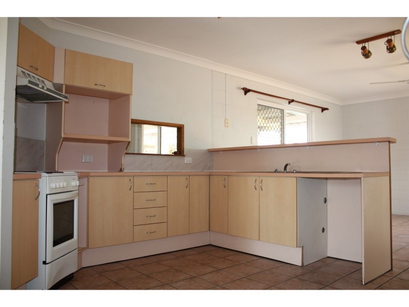 23 Salisbury Crescent, Kirwan QLD 4817