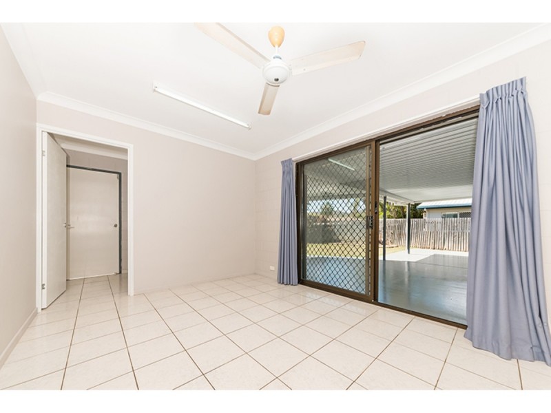 23 Amber Avenue, Rasmussen QLD 4815