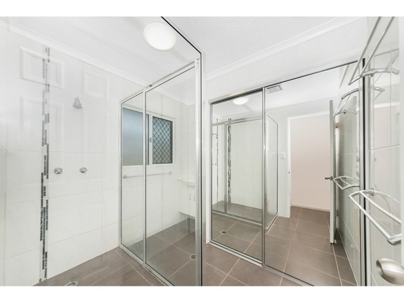 73 Kern Brothers Drive, Kirwan QLD 4817