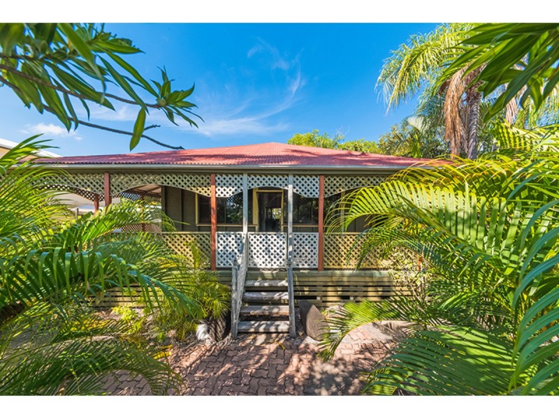 38 Armstrong Street, Hermit Park QLD 4812