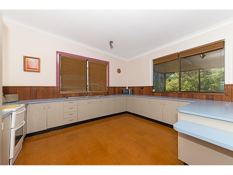 38 Armstrong Street, Hermit Park QLD 4812