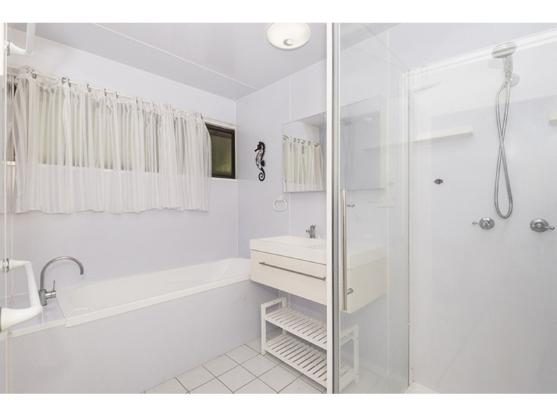 9 Landers Avenue, Rangewood QLD 4817