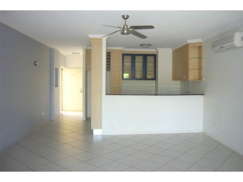 21/18 sir leslie thiess Drive, Townsville City QLD 4810