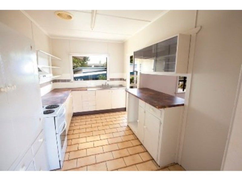 1 Bomana Street, Aitkenvale QLD 4814