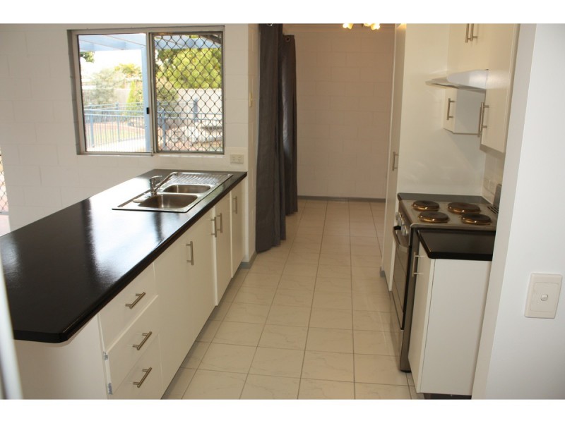 4 Mabel Court, Kelso QLD 4815