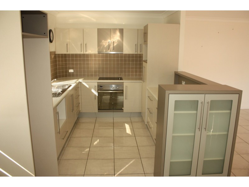 6/130 Eyre Street, North Ward QLD 4810