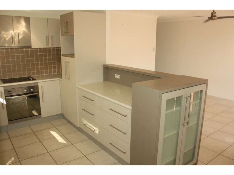 6/130 Eyre Street, North Ward QLD 4810